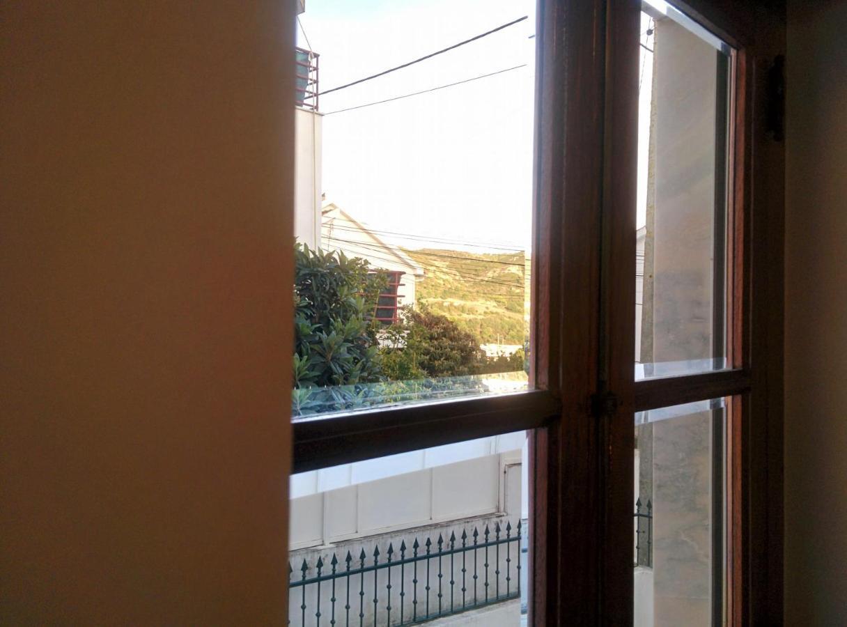 Lá em Cima Apartamento Sesimbra Exterior foto
